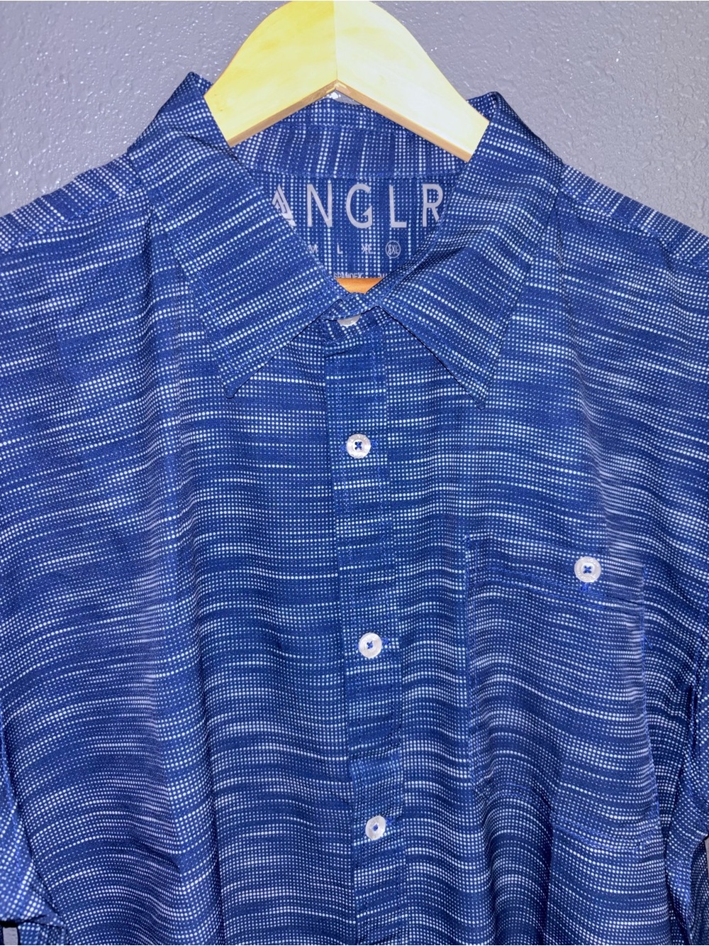 ANGL Men's Blue Short-Sleeve Button-Up Shirt